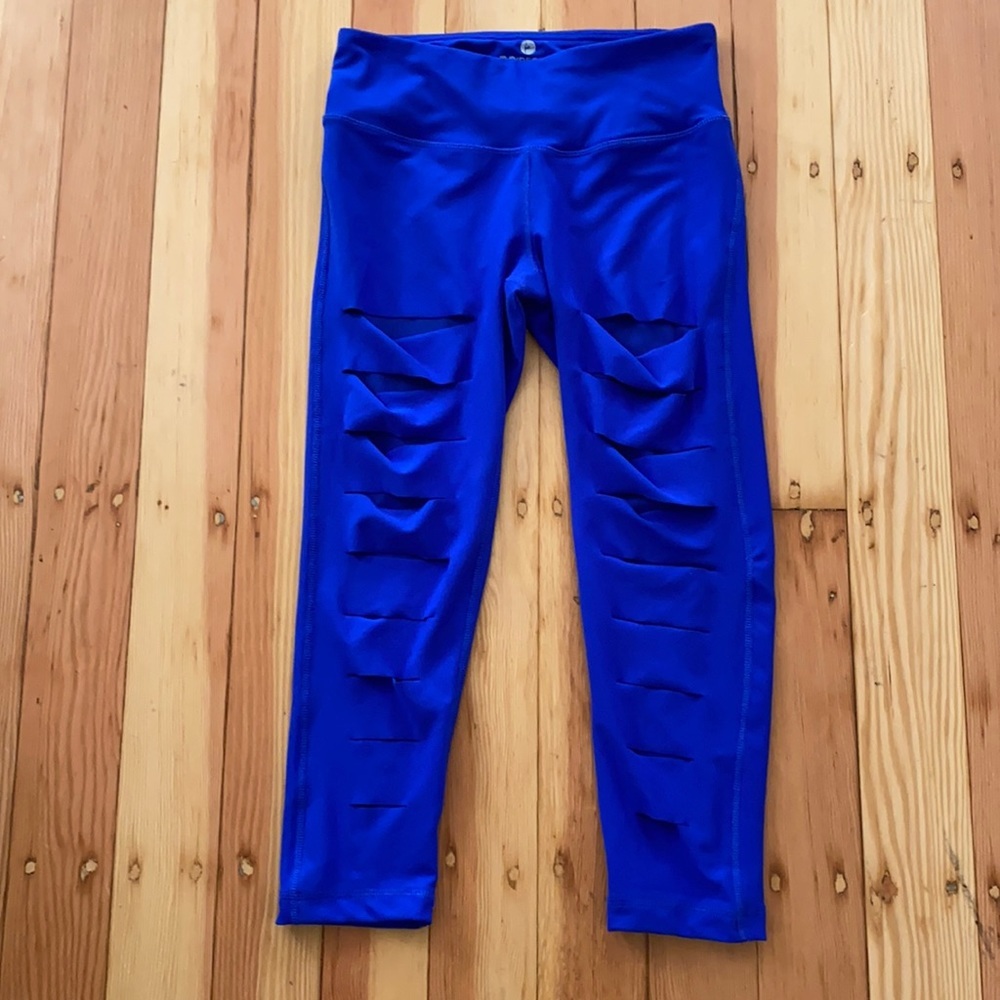 90 degrees Blue Capri Mesh Slit Leggings small‎